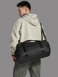 Customized Genuine Leather Duffle Bags Best Material with Private Label and Personalized Logo - Product Image 3