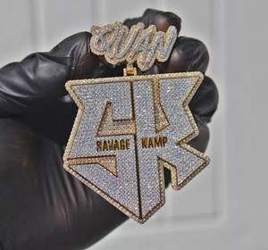 Pendentif personnalisé pour homme en 3D avec un nom, plaqué or 18 carats brillant, moissanite certifiée GRA, bijoux glacés, charme - Product Image 2