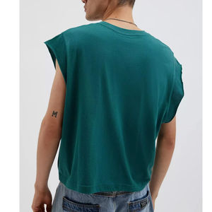 Camisetas deportivas OEM personalizadas de estilo urbano con borde sin rematar, corte holgado, cuello redondo, sin mangas, lisas, tipo muscle tee con corte. - Product Image 2