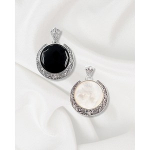 Colgante de Perlas de Cristal Chapado en Rodio Hecho a Mano - Joyería Religiosa de Animales y Números en Oro Rosa - Product Image 1