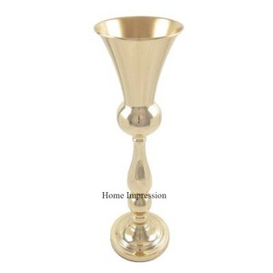 Diseño pesado de aspecto vintage, color dorado fundido de aluminio, decoración de boda y centros de mesa, jarrones de trompeta - Product Image 4