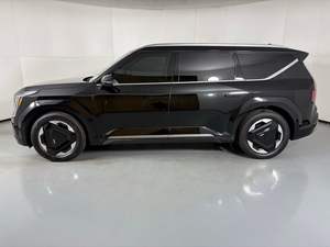 สภาพดีเยี่ยม ปี 2024 คีอา อี-วี9 แลนด์ ขับเคลื่อนสี่ล้อ 4 ประตู รถอเนกประสงค์ - Product Image 4