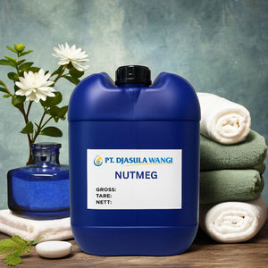 Huile de Muscade (Graines) 25kg en Bouteille, Qualité Alimentaire, pour Aromathérapie, Soin du Visage, Relaxation Musculaire, Huile Parfumée et Arôme – Approvisionnement Direct Usine - Product Image 3