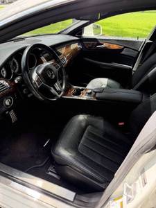Mercedes-Benz CLS 550 4MATIC Luxe d'occasion à prix réduit, modèle 2014, à vendre - Product Image 3