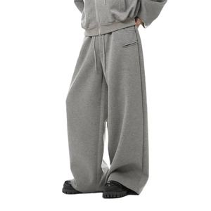 Trajes Deportivos Personalizados para Hombre de Alta Calidad y Ecológicos con Sudaderas con Capucha y Cordón, 100% Algodón/Poliéster, Corte Holgado para Otoño - Product Image 3