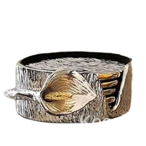 Juegos de 4 posavasos de té de metal de aluminio Chapado en plata con diseño de forma redonda posavasos de té decorativos para el hogar - Product Image 1