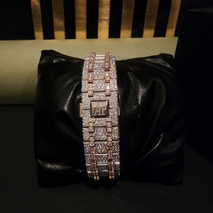 นาฬิกาสแตนเลสสตีลสีขาวโรสโกลด์สองสี ดีไซน์หรูหรา ประดับเพชรโมอิสซาไนต์เต็มหน้าปัด ตัวเลขแบบอารบิก ระบบ ETA - Product Image 5