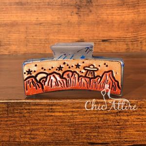 Nouvelle Arrivée Vente Chaude Western Élégant À La Main Outillé Gravé En Cuir Pinces À Cheveux En Cuir Griffe Cheveux Accessoires pour Femmes - Product Image 1