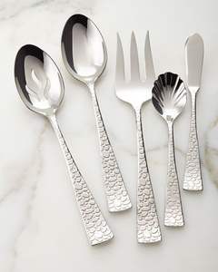 Couverts en métal haut de gamme avec un savoir-faire haut de gamme et un design de poignée élégant adapté aux banquets et aux repas gastronomiques - Product Image 1