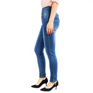 Vente en gros OEM de pantalons en jean pour femmes, pantalons en jean droits amples pour femmes, respirants, lavés moyens, jeans droits pour femmes - Product Image 5