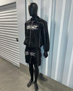 Conjunto para hombre personalizado con cremallera de poliéster y nailon, conjunto corto cortavientos de dos piezas, chándal para hombre - Product Image 3