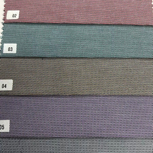 Vente en gros tissu satiné fraise de haute qualité pour exportation 120 g/m² poly coton pour chemises filles pour la fabrication de vêtements de nuit en plein air - Product Image 1