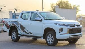 ENVÍO RÁPIDO para Mitsubishi L200 4WD GCC RHD-LHD Usado con Volante a la Izquierda y Asientos de Cuero - Product Image 2