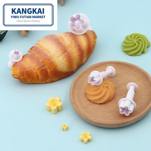 4 moules à biscuits en plastique personnalisables en forme de petite <span class=keywords><strong>marguerite</strong></span>, moule à gâteau, outil de pâtisserie, modèle THM020 en stock - Product Image 1