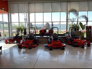 Tondeuse à gazon sans fil Kubota 58V à braquage zéro. - Product Image 6