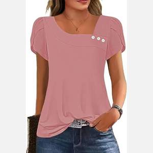 เสื้อยืดผู้หญิงสีพื้น ระบายอากาศได้ดี แขนปกติ สำหรับฤดูร้อน แฟชั่นลำลอง ทรงพอดีตัว คอเหลี่ยม แต่งกระดุม - Product Image 2