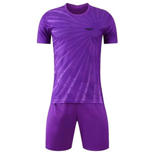 Ensemble d'uniformes de football personnalisés en nylon/cachemire de haute qualité pour adultes, comprenant un haut et un bas, maillot avec sublimation numérique, logo d'équipe SPORTS - Product Image 1