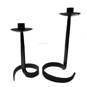 Bougeoirs double en métal et fer avec base ronde Bougeoirs de mariage en fer forgé noir - Product Image 5