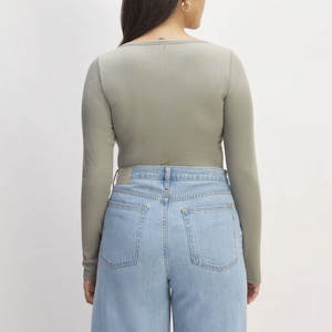 Camisas de Mujer con Logotipo Personalizado, Diseño Nuevo 2026, Mejor Venta, Camisas de Algodón Transpirables Extra Grandes para Mujer, Servicio OEM - Product Image 2