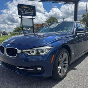 รถยนต์มือสองคุณภาพดีราคาประหยัด ปี 2017 บีเอ็มดับเบิลยู ซีรีส์ 3 รุ่น 330i xDrive พวงมาลัยซ้าย - Product Image 1