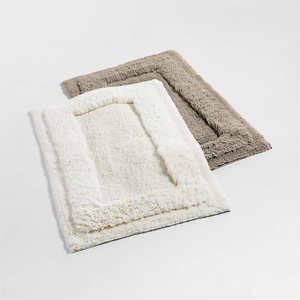 Tapis de bain en coton lavable fait à la main en Inde pour les salles de bains d'hôtel Tapis de bain élégant conçu pour le confort et la durabilité - Product Image 1