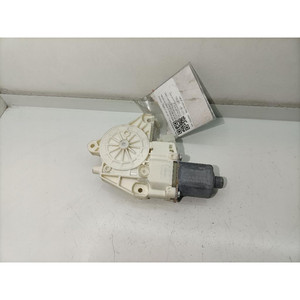 MOTORE ELETTRICO PER FINESTRINO ANTERIORE DESTRO MERCEDES Classe B W246 2a Serie 0130822691/A2469065200 607951 (K9K) (12>) - Product Image 1