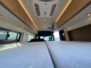 รถใหม่ปี 2026 รุ่น S-t-o-r-y-t-e-l-l-e-r O-v-e-r-l-a-n-d B-e-a-s-t M-O-D-E O-G พร้อมจำหน่ายแล้ว - Product Image 4