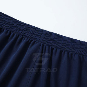 ชุดฟุตบอลแบบกำหนดเองรุ่นใหม่ล่าสุดปี 2026 ราคาดีที่สุดสำหรับผู้ใหญ่ ผลิตจากโพลีเอสเตอร์ 100% แห้งเร็ว ระบายอากาศได้ดี น้ำหนักเบา เหมาะสำหรับทุกฤดูกาล - Product Image 4