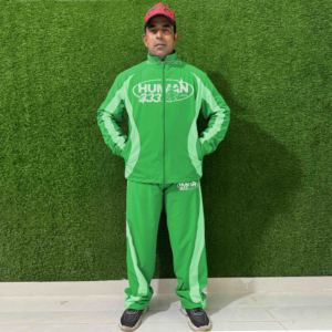 Ensemble de jogging unisexe 2-en-1 confortable et léger pour homme, sweat à capuche et pantalon de survêtement, idéal pour l'hiver - Product Image 1