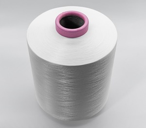 Fil à broder blanc brut Dupian 110 Fil de polyester lurex haute ténacité avec finition métallique Fil de type ST - Product Image 1