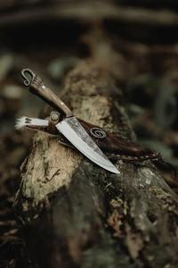 Couteau médiéval en acier au carbone fait à la main bois artisanat intemporel gaine en cuir de qualité bricolage 8 pouces utilisation extérieure OEM pris en charge - Product Image 2