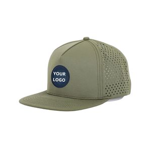 Gorra de Golf Ligera y Transpirable con Orificios Cortados con Láser, Logotipo de Goma Personalizado, Visera Plana, Impermeable, con Cierre a Presión para Comodidad Durante Todo el Día - Product Image 1