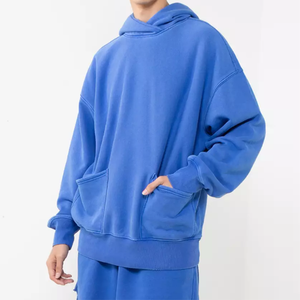 Manteau d'hiver décontracté personnalisé pour hommes avec coupe ample bleue et capuche deux grandes poches tricotées en polyester/coton gilets - Product Image 4