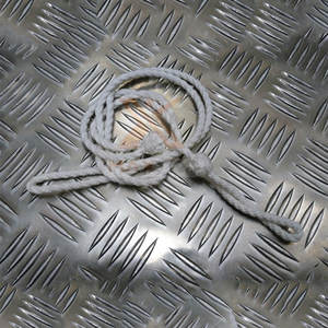 Lanière d'uniforme cérémoniel de qualité supérieure à faible MOQ, personnalisable, en matériau durable - Product Image 2