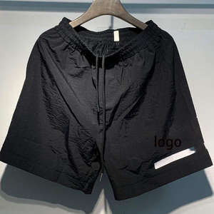 กางเกงขาสั้นกีฬาผู้ชาย OEM 100% โพลีเอสเตอร์ สำหรับใส่ลำลอง ฟิตเนส วิ่ง บาสเก็ตบอล ชายหาด เอวยางยืดระดับกลาง แห้งเร็ว ระบายอากาศได้ดี เหมาะสำหรับฤดูร้อน - Product Image 4