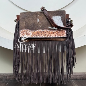 Nueva llegada fresca Último producto Mujeres Rectángulo de lujo Cuero de vaca Mano Tooled Diseño floral Vintage Satchel Crossbody Sling Bags - Product Image 1