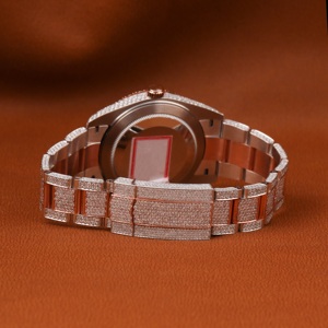 นาฬิกาเพชรโมอิสทรงกลมสีขาวกุหลาบสองสีแบบกำหนดเองสำหรับผู้ชาย - Product Image 2