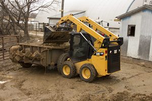 รถตักล้อยางมือสอง ยี่ห้อ Cat รุ่นปี 2023 รับน้ำหนักได้ 9 ตัน เครื่องยนต์ Deutz ปั๊ม HYDAC พร้อมหัวตัดหญ้าสำหรับงานป่าไม้ มีสินค้าในสต็อก - Product Image 6