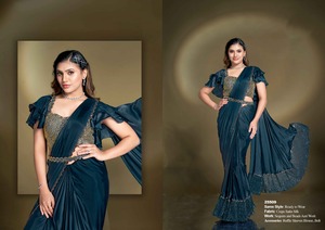 Sari de seda satinada elegante de primera calidad con secuencia y barba AARI work con blusa cosida perfecta para todos los eventos - Product Image 5