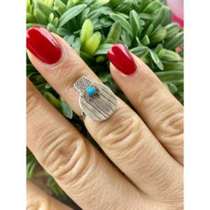 Bague artisanale pour homme Philips Tsosie en turquoise Kingman et argent sterling, sertissage délicat, taille 4.75, pour usage quotidien - Product Image 2
