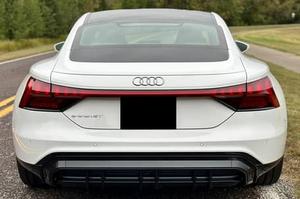 2022 a U D l l GT AWD Sedán R18 Batería de Litio Asientos de Cuero 6 Plazas Techo Panorámico Portaequipajes de Aleación de Aluminio Cámara Trasera - Product Image 2