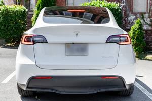 ใช้2023เทสลารุ่น Y ระยะไกล AWD - Product Image 4
