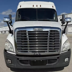 Camions Freightliner Cascadia 113 Sleeper d'occasion abordables 2022, 2021, 2019 – Semi-remorques avec cabine couchette 60 pouces, toit moyen, 450 CV, transmission automatique - Product Image 1