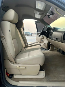 Camioneta Pickup Usada de Cabina Simple y Caja Larga, Lista para Enviar, Potente Motor de Gasolina, Tracción Trasera, Vehículo de Trabajo Resistente, Sin Accidentes, Caja de Cambios Automática - Product Image 3