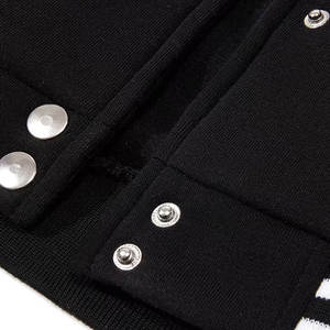 Veste de baseball vintage au style unique, veste sportive rétro surdimensionnée avec inscription noire et blanche - Product Image 6