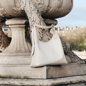 Bolsos Tote Elegantes de Cuero 100% Genuino para Damas, Resistentes al Agua, Cierre de Cremallera, Uso Diario, MOQ Bajo con Etiqueta Privada Personalizada - Product Image 1