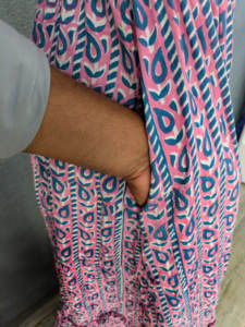 Robe d'été en coton Voile de style indien pour femmes Robe longue indienne imprimée à la main - Product Image 4