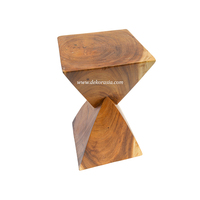 Tabouret en bois de suar fait à la main, tabouret décoratif en bois de suar, bois naturel massif pour la décoration de la maison