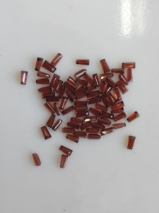 1x2x4มม. สีแดงโกเมนเรียวบาแกตต์ตัดอัญมณีธรรมชาติ - Product Image 2