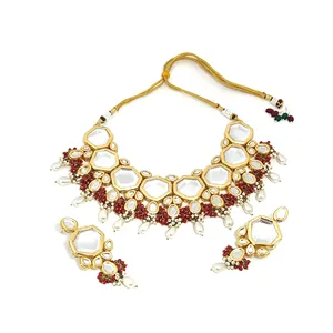 Ensemble de collier vintage de luxe plaqué or Meenakari Kundan avec perles blanches et diamants pour mariage ou cadeau, bijoux de mariée raffinés - Product Image 4